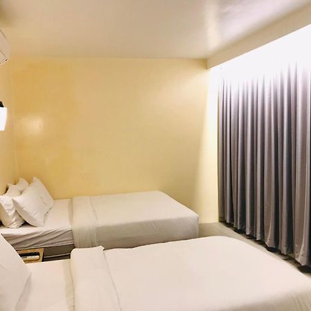 Dosi Hotel Ph Talisay  Extérieur photo