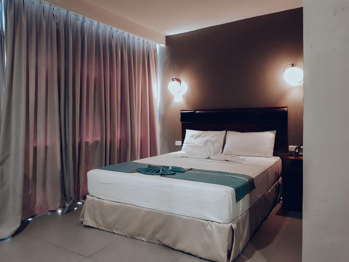 Dosi Hotel Ph Talisay  Extérieur photo