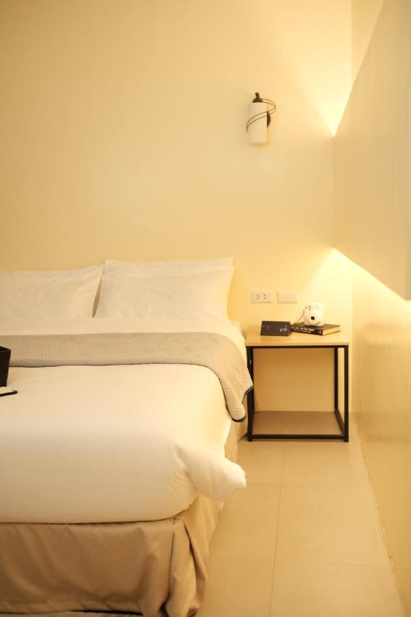 Dosi Hotel Ph Talisay  Extérieur photo