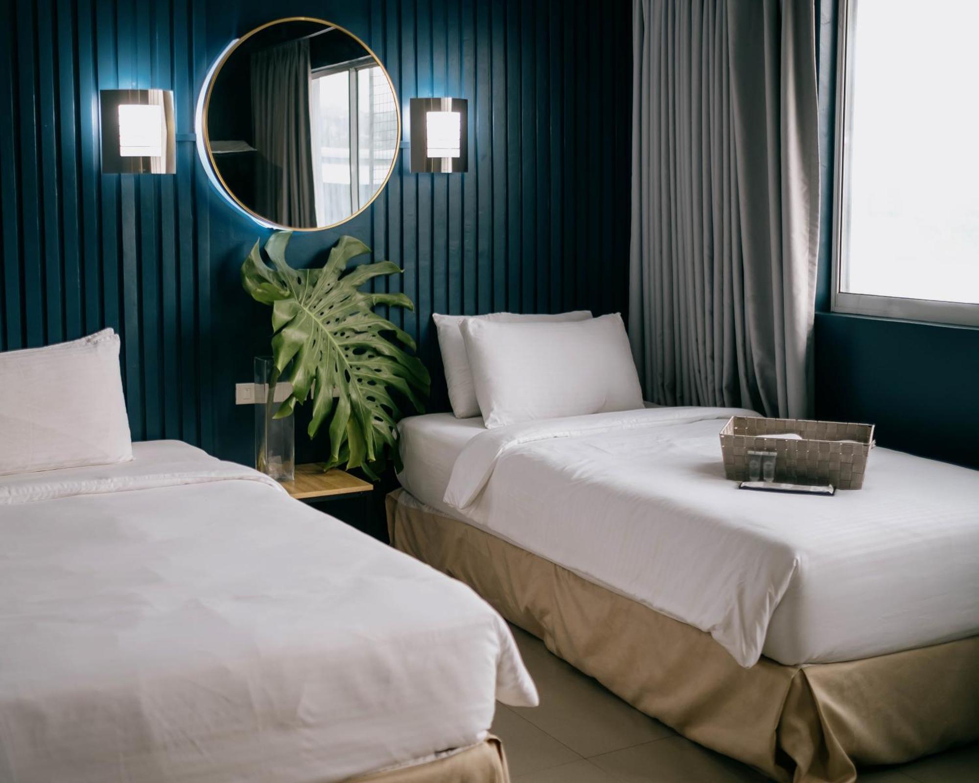 Dosi Hotel Ph Talisay  Extérieur photo